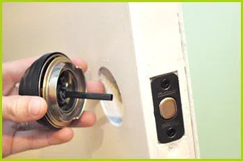 Expert Locksmith Services Garland, TX 972-512-6373 - 12-changing-locks