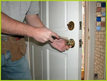 Expert Locksmith Services Garland, TX 972-512-6373 - 9-locks-change
